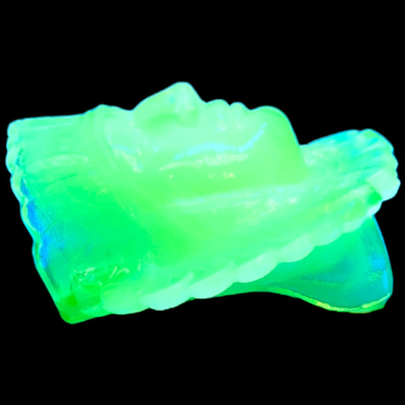 Boyd Glass Indian Head Toothpick Holder 1997 Lemon Custard Vaseline GLOWS  B443 - Picture 7 of 15